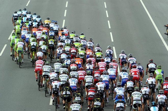 What's a peloton? A beginner's guide to road cycling | Cycling Today Official What's a peloton? A beginner's guide to road cycling | Cycling Today Official